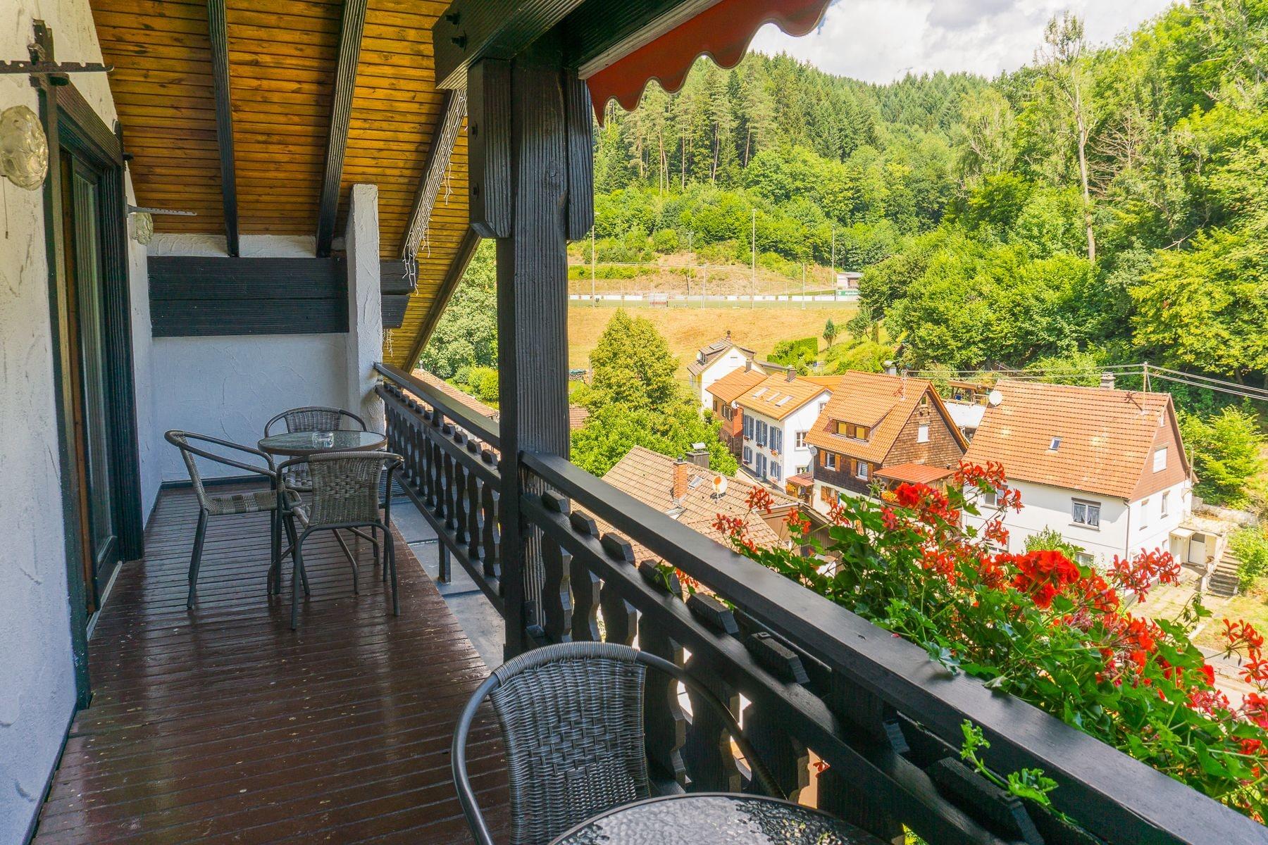 Kraehenbad Hotel Альпирсбах Экстерьер фото