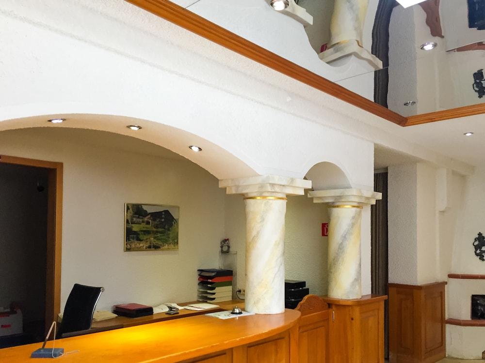 Kraehenbad Hotel Альпирсбах Экстерьер фото